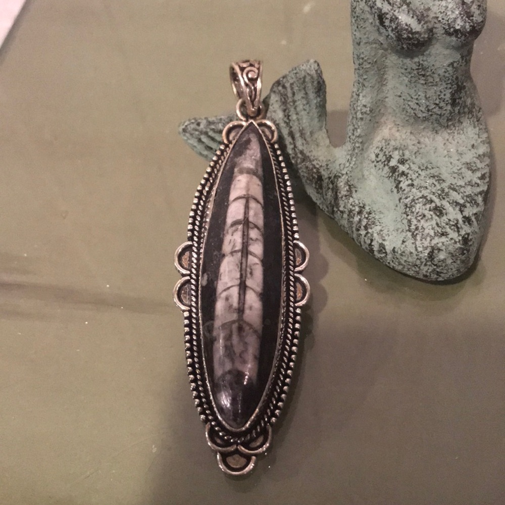 Stone Feather Piece Set In Sterling Silver